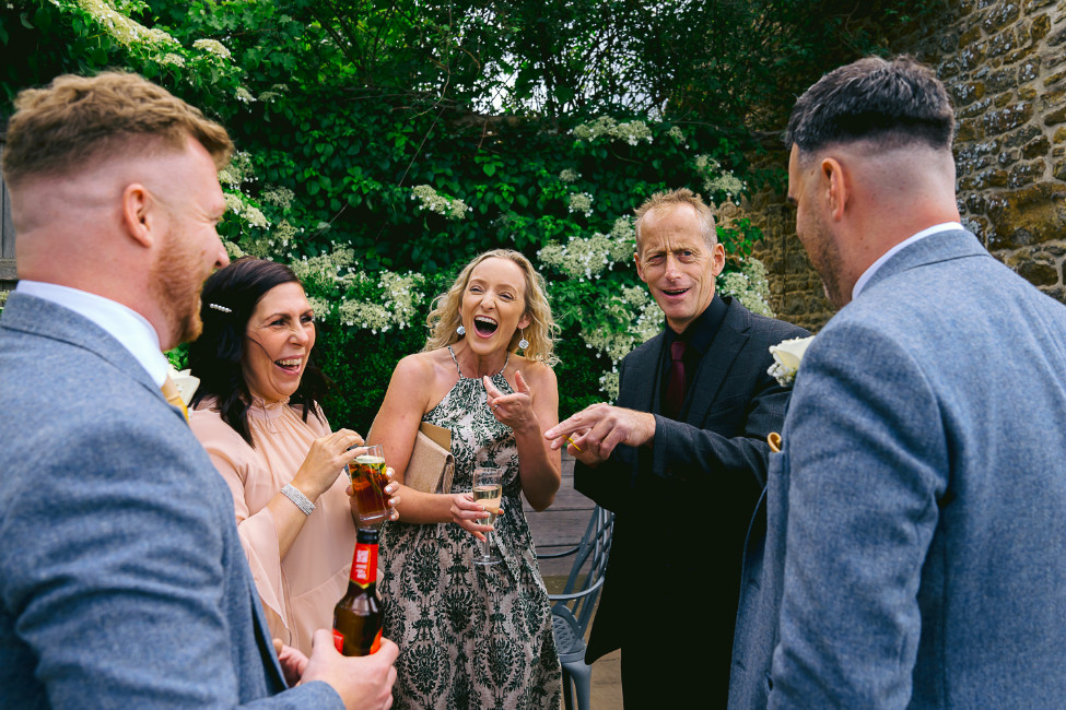 Luke hardy dodford manor Drinks reception entertainment for hire at a wedding or a corporate event in the midlands, solihull, Warwickshire in the UK